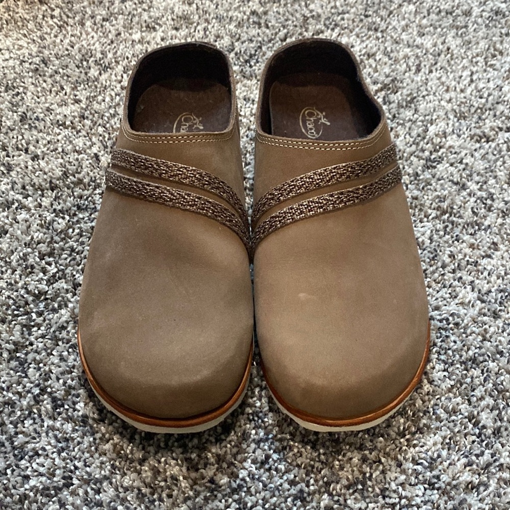 Chaco Caribou Harper Mules size 8